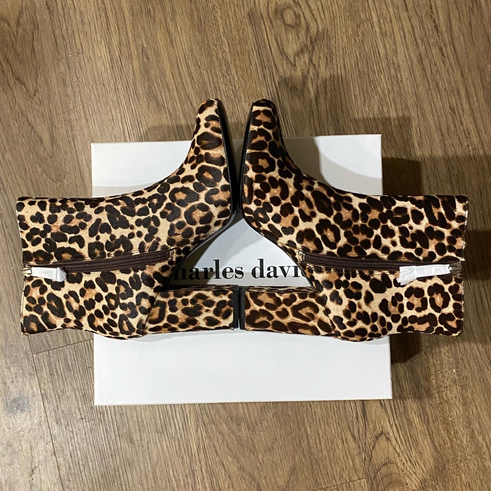 Charles David Leopard Real Calf Fur Ankle Bootie - Picture 1 of 17